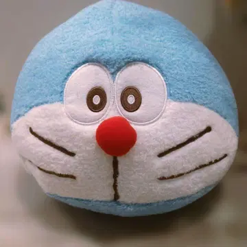 도라에몽 무릎 위 돔형 쿠션 MARUCUTE