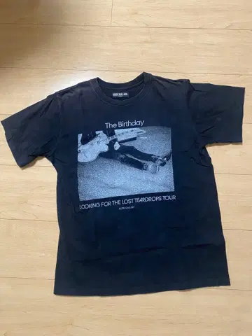 더 벌스데이 루드 갤러리 더 벌스데이 티셔츠 M