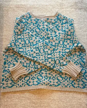 MB 에무비 귀여운 백 버튼 니트