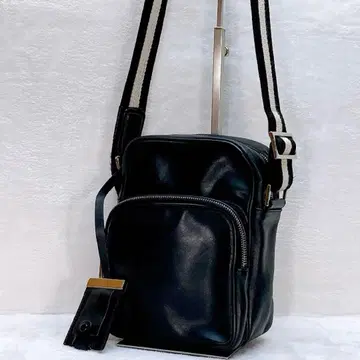 새상품급 BALLY 발리 숄더백 스트라이프 사코슈 블랙