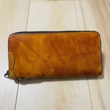 브라운 장지갑 지퍼 포함