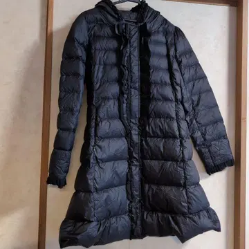 프릴 달린 롱 다운 자켓 블랙