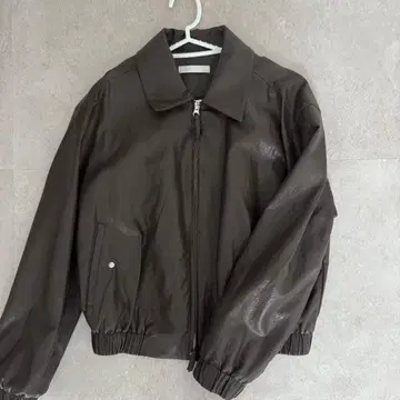 가죽 자켓 카라 부착