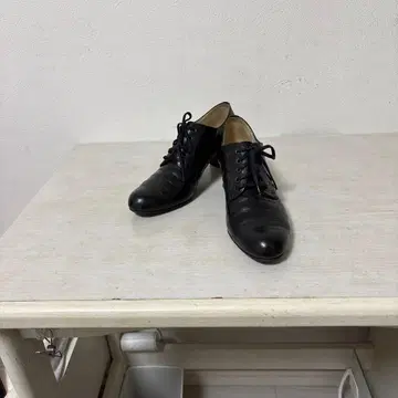 앤드스테디 세폭 A폭 22.5cm 발볼이 좁은 분들을 위한 블랙 악어