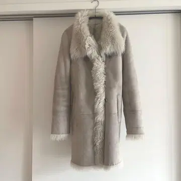 12/25까지 [ stunning lure ] 무스탕 코트 (38)