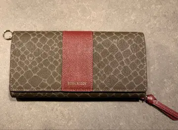 NINA RICCI 크로커다일풍 장지갑