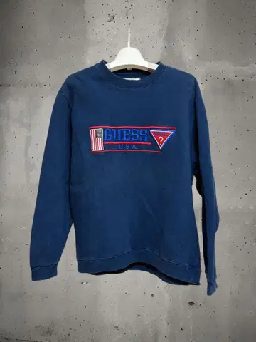 [레어] GUESS SPORTS 90s 맨투맨 크롭
