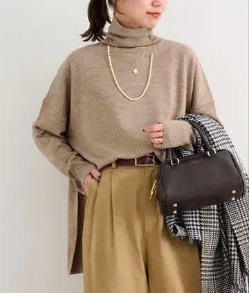 JOURNALSTANDARDrelume 와이드 터틀넥 니트 베이지