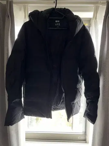 UNIQLO 심리스 다운 ( 블랙 )