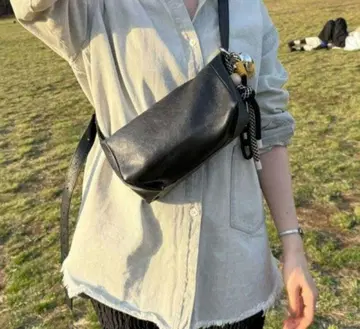 earPAPILLONNER [ 천연 가죽/220g ] 박스 숄더백