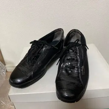 Bon 블랙 레이스업 슈즈