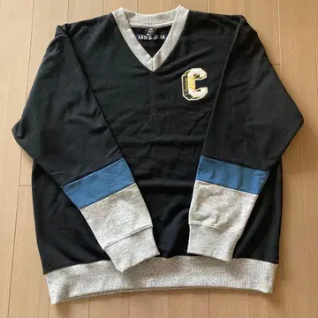 CONVERSE V넥 트레이닝복