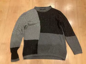 화이트 마운티니어링 니트 스웨터 이탈리아제