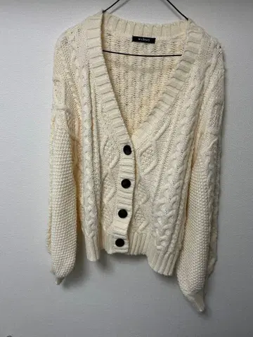 아이보리 케이블 니트 가디건