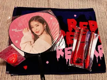 Red Velvet 부채와 타월 세트