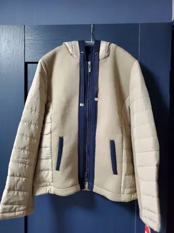 패션 빌리지 후드 부착 자켓 M-L 택 포함 미사용 새상품