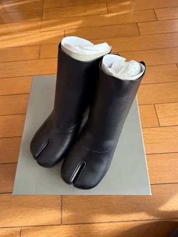 yuko imanishi 블랙 가죽 부츠