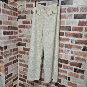 미사용 새상품 ZARA 아이보리 트위드풍 팬츠