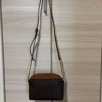 MICHAEL KORS 브라운 숄더백