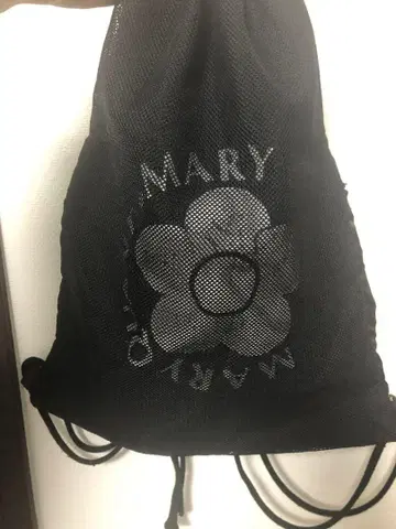 MARY QUANT