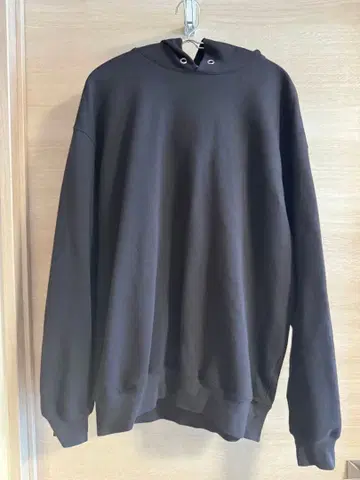 AURALEE 블랙 후드 부착 후드티