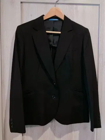 취업 정장 블랙 싱글 버튼 자켓