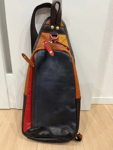 DOUBLES 멀티 컬러 가죽 숄더백