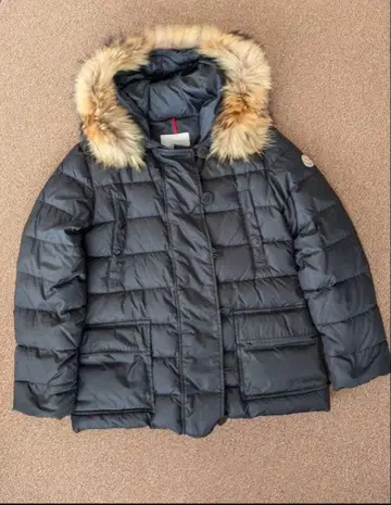 클리닝 완료 MONCLER 다운 자켓