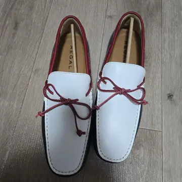 REGAL 모카신 화이트/네이비/레드 새상품급