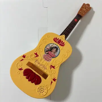 아발로의 프린세스 엘레나 기타