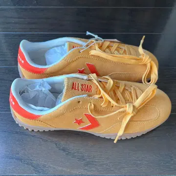 택 포함 새상품 CONVERSE RUN STAR TRAINER 23.5