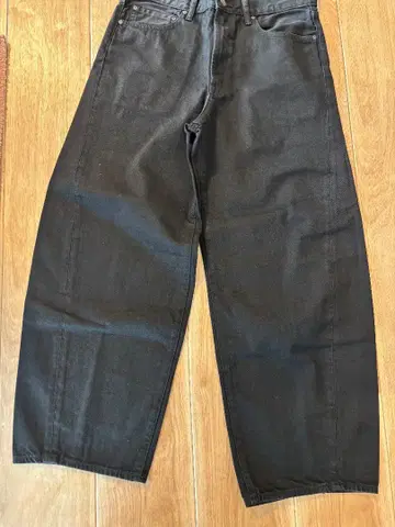 GU 배럴 레그 청바지 2색 세트 사이즈 32