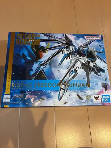 메탈 로봇혼 라이징 프리덤 건담