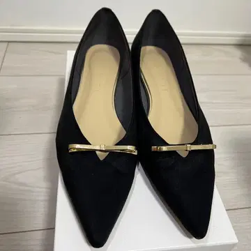 르타론 포인트 메탈 리본 플랫 le talon