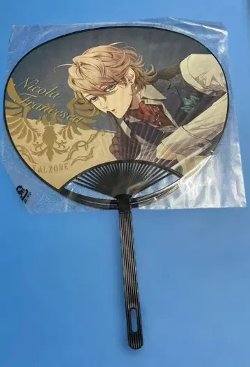 피오피오레의 만종 부채 T셔츠 니콜라