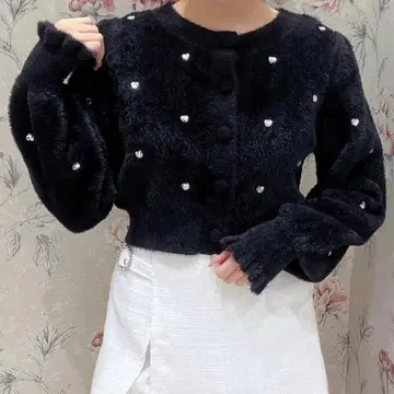 evelyn 비쥬 하트 가디건 니트 비쥬니트