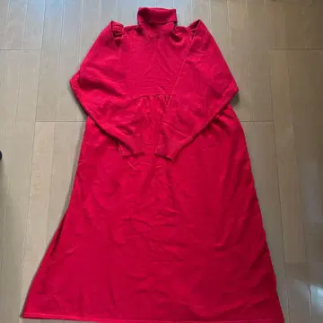 [ 택 포함 ] BEAMS LIGHTS 하이넥 원피스