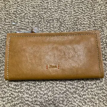 다코타 브라운 가죽 장지갑