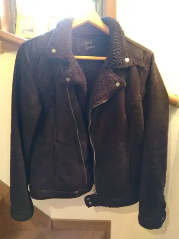 보아 달린 자켓