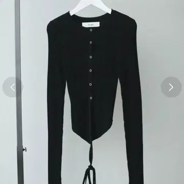 새상품급 anuke Cachecoeur Knit Cardigan