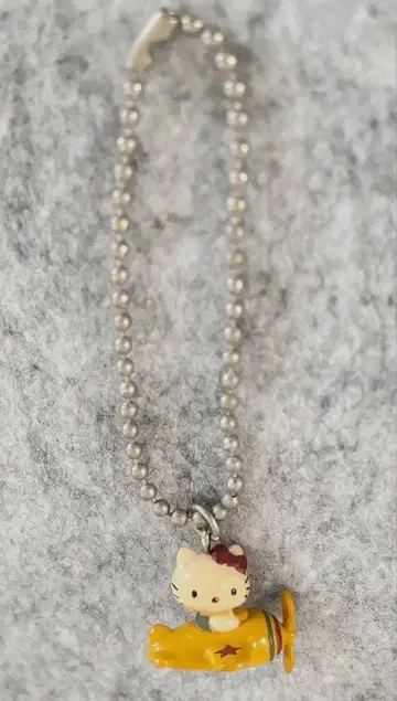 헬로키티 HELLO KITTY 비행기 스트랩 참 레트로