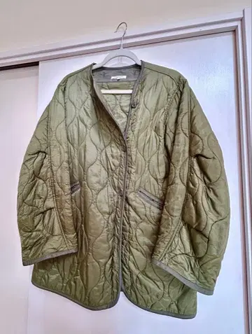 프릭스스토어 퀼팅 자켓 올리브 그린