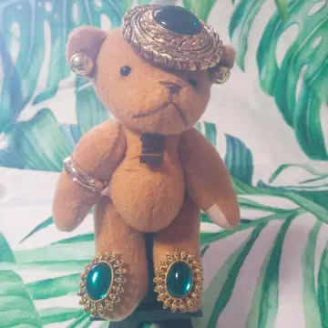 액세서리를 단 베어 봉제 인형 키링