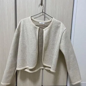 [ 새상품, 미사용 ] 베이지 노카라 자켓