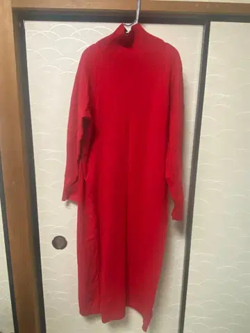 빨간색 니트 롱 원피스 긴팔