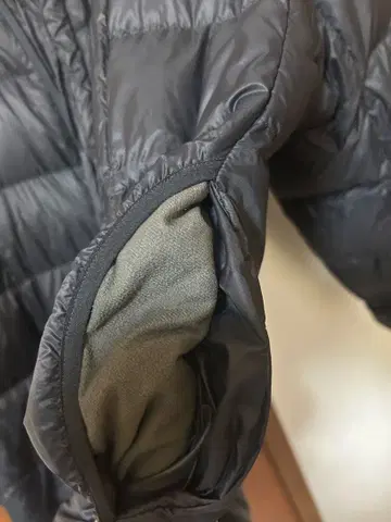 몽벨 남성용 다운 자켓 L 사이즈 블랙