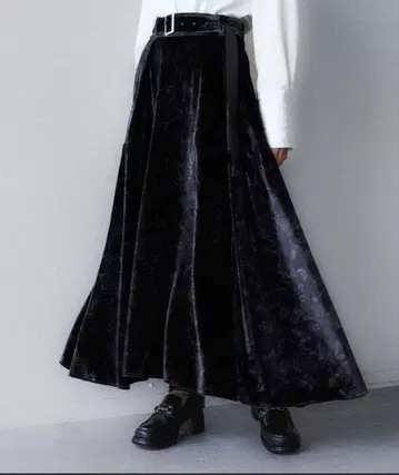 페이즐리 벨로아 플레어 스커트 HARE