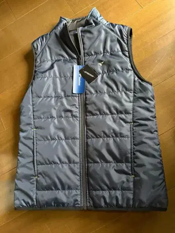 택 포함 미사용 새상품 TOURSTAGE 베스트 사이즈 M