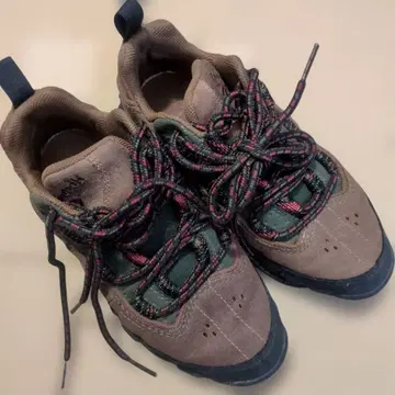 Reebok 아웃도어 신발 22.5~23cm