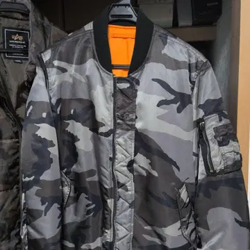 ALPHA 카모플라쥬 MA-1 플라이트 자켓
